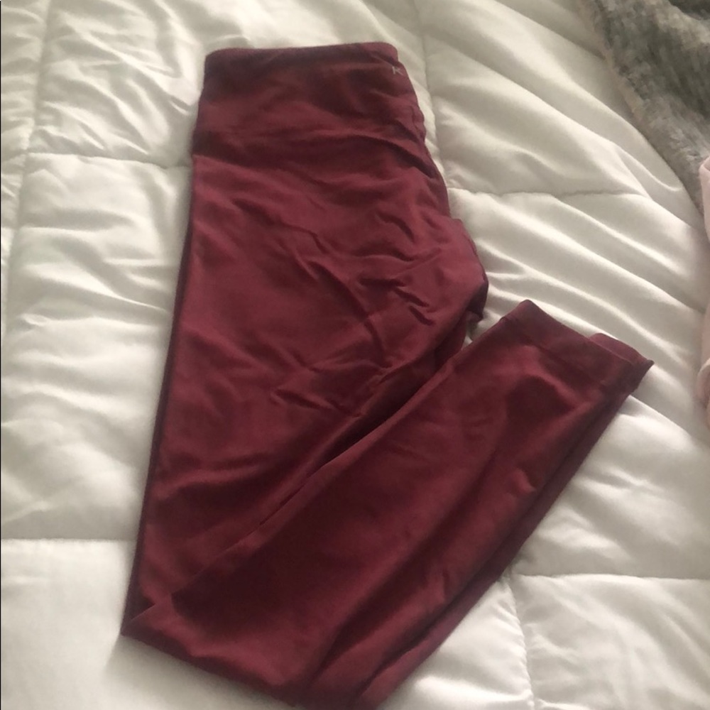 Maroon leggings